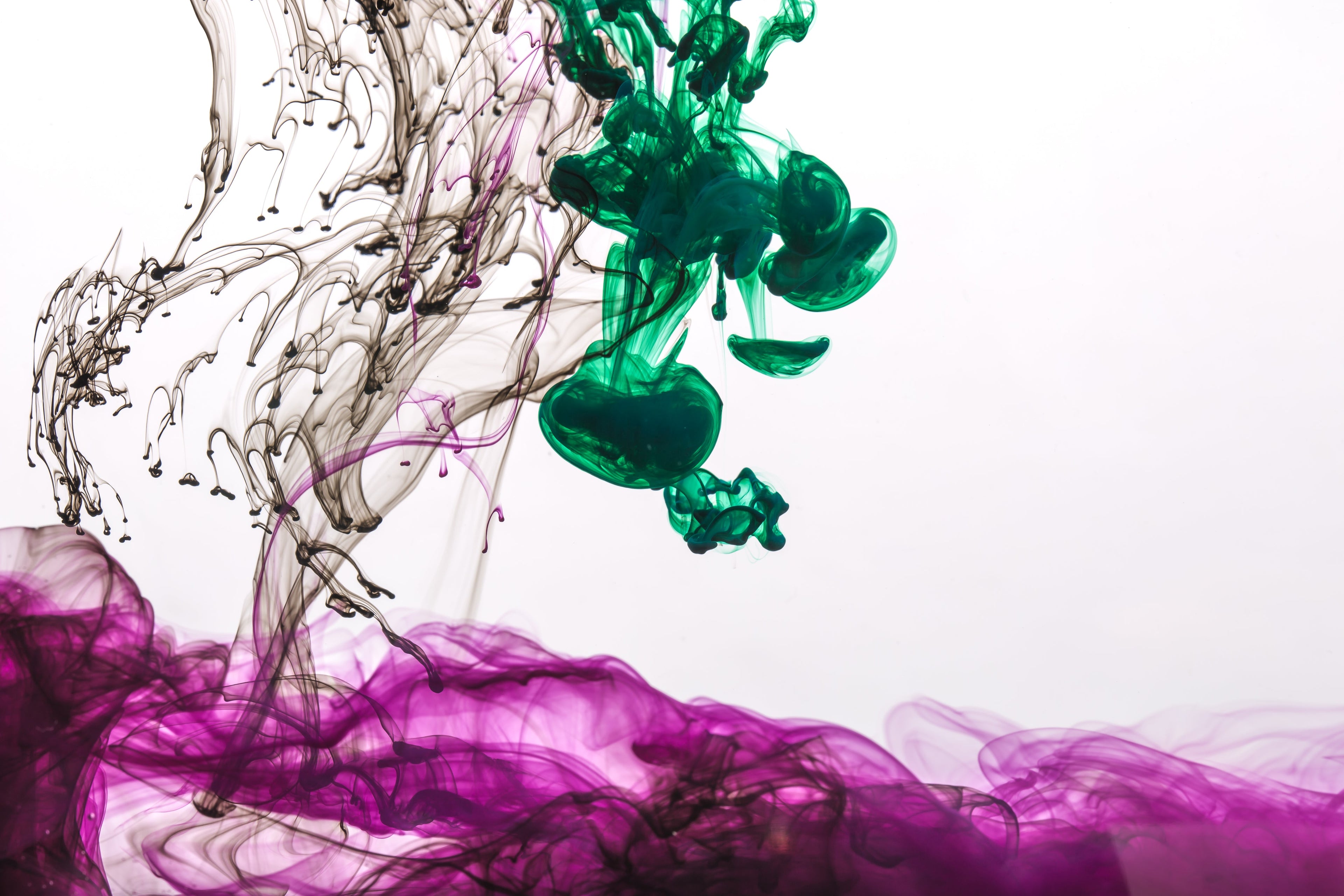purple-ink-with-green-and-black-drops